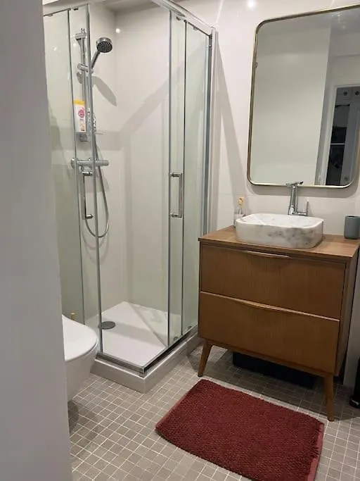 Apartment Confortable Studio Canal St Martin Paris